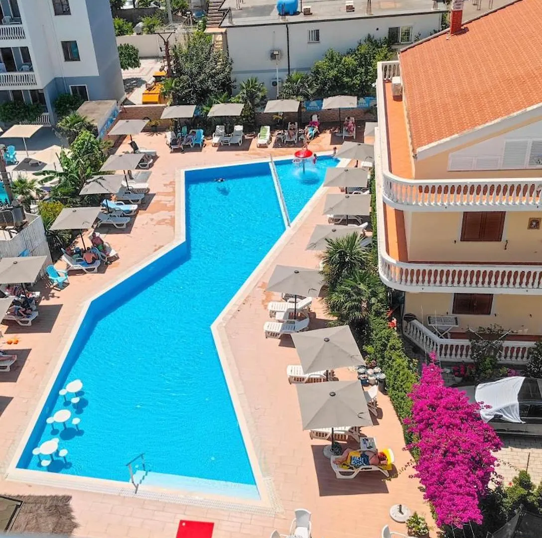 Hotel Lakaj Velipojë 3*,  Arnavutluk