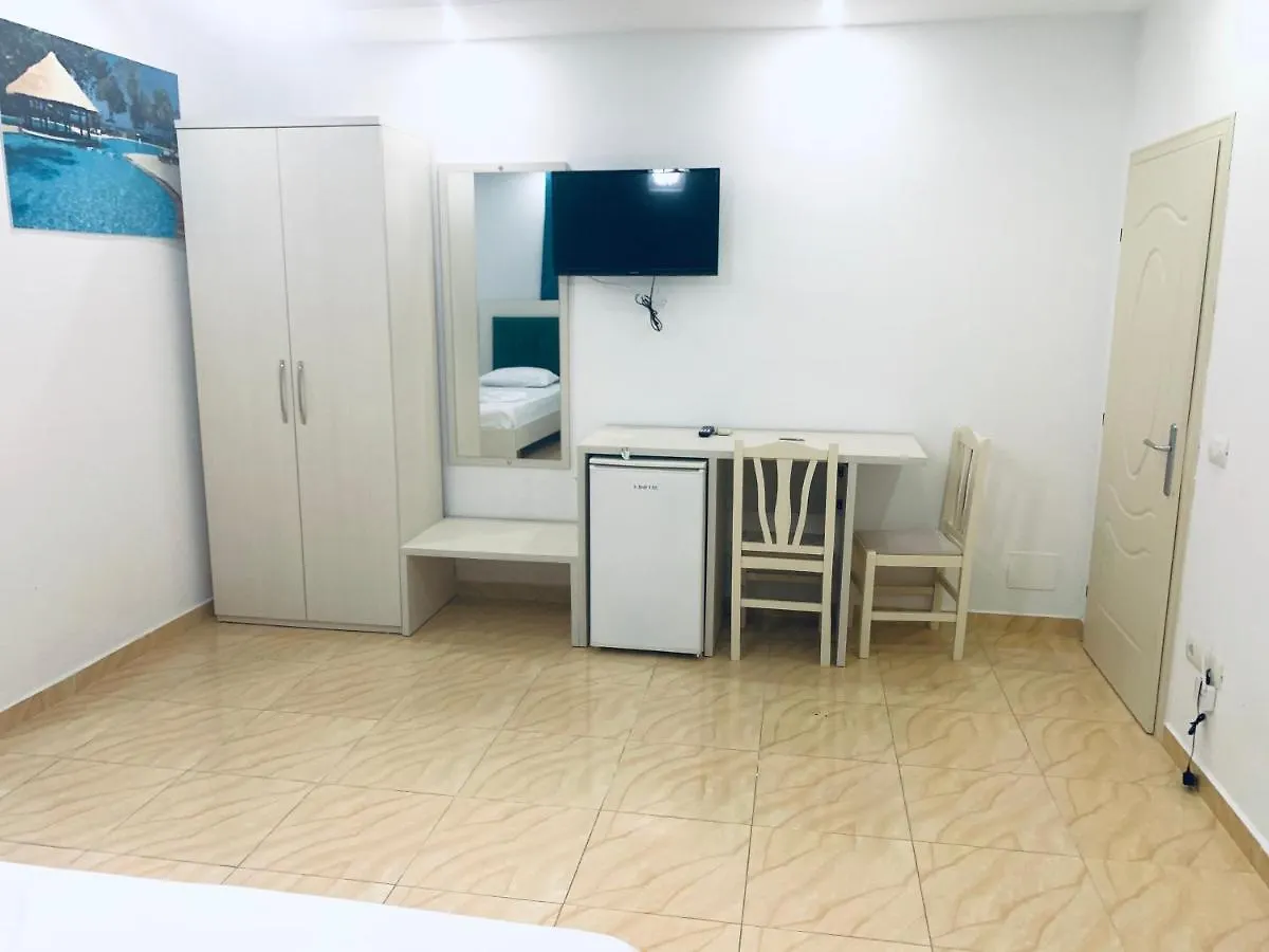 Hotel Lakaj Velipoje