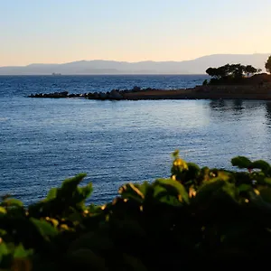 https://mert-hotel.aegeanhotels.net